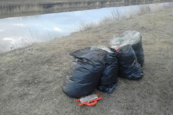 Из реки Ялпуг полиция достала около километра рыболовных сетей