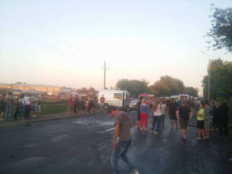 Accident grav în Ucraina cu implicarea a 56 de moldoveni. Sunt răniţi
