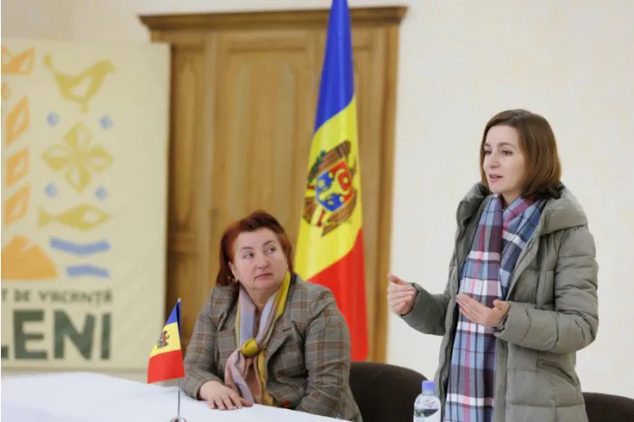 Президент посетила три села в пойме Прута