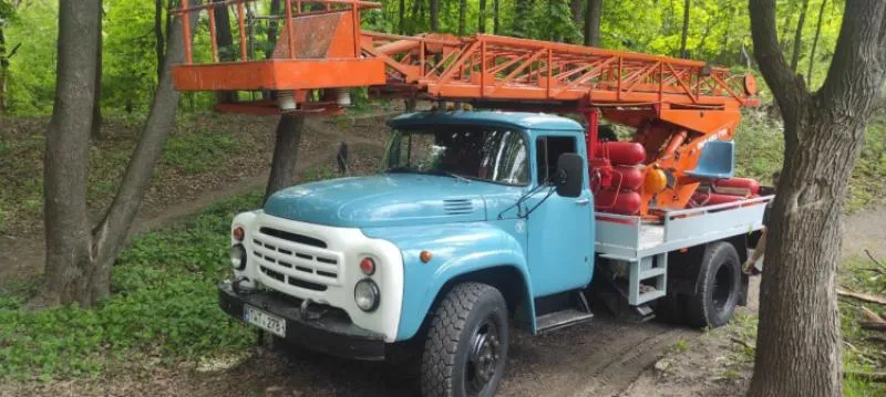 Генпримар: “Spații verzi” не давала разрешения на вырубку деревьев в парке «Валя Морилор»