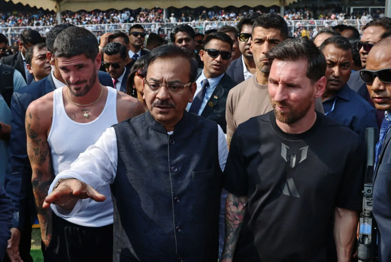 Fanii din India au provocat dezordini după anularea apariției fotbalistului Lionel Messi