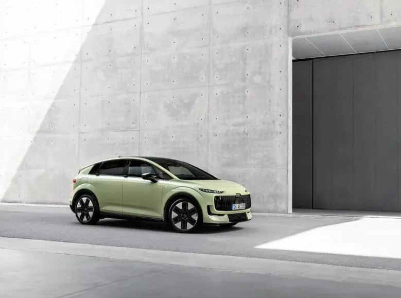 Audi полностью рассекретила компактный хэтчбек A2 e-tron