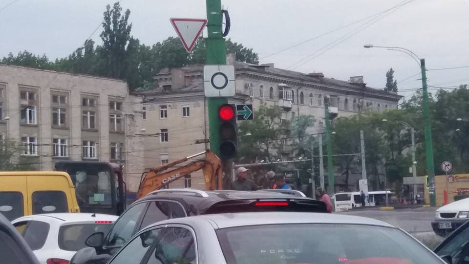 Из-за ремонта улиц Кишинев встал в пробках