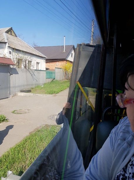 В Харькове у маршрутки на ходу отвалилась дверь