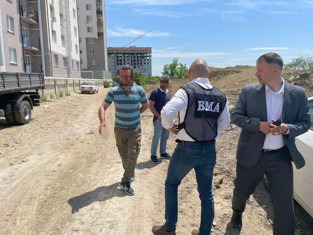 В Кишиневе задержаны 6 граждан Турции за нелегальную работу на стройке