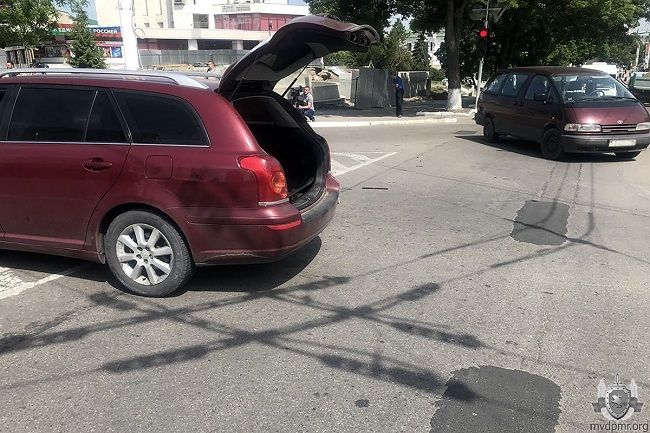 В Тирасполе произошло ДТП: два автомобиля получили серьёзные повреждения