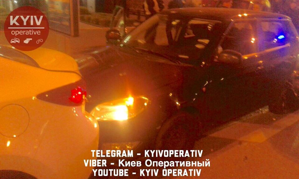 В Киеве погоня полиции закончилась тройным ДТП