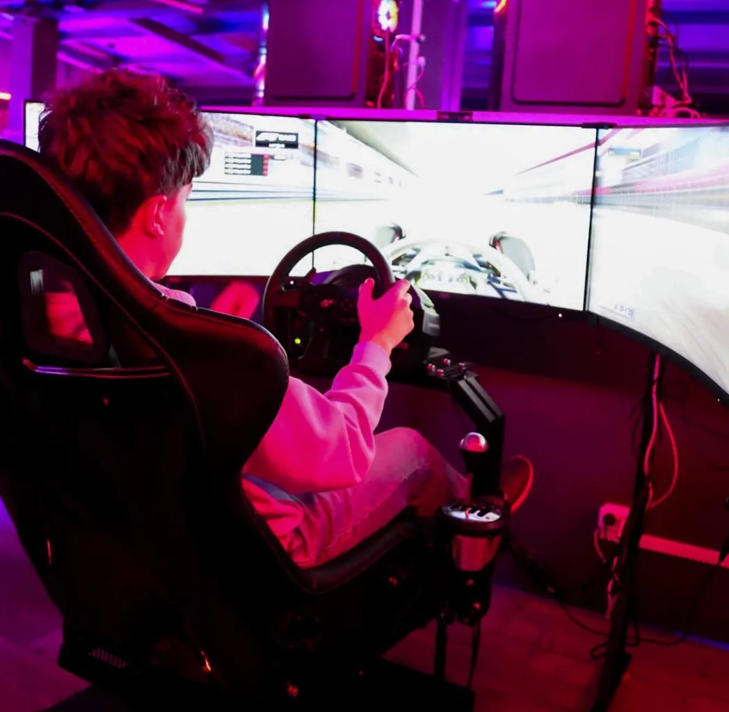 Как прошел Darwin Gaming Fest 2024: Встреча геймеров и чемпионов страны