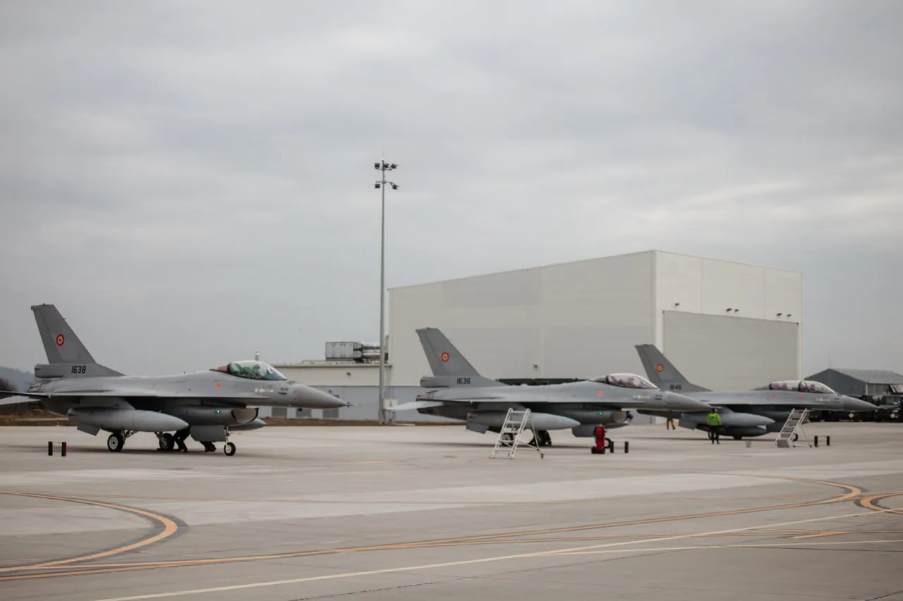 В Румынию прибыли еще три F-16, приобретенные в Норвегии
