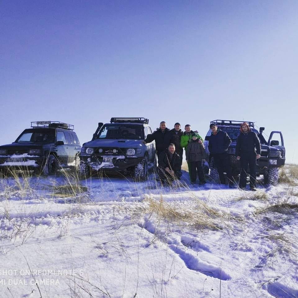 Бельчане на внедорожниках помогают застрявшим на дорогах автомобилистам