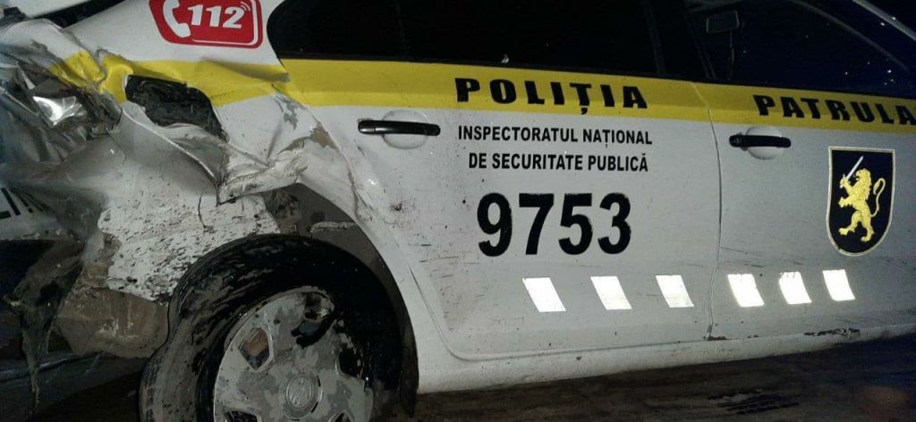 Водитель, по вине которого пострадали полицейские, арестован на 20 суток