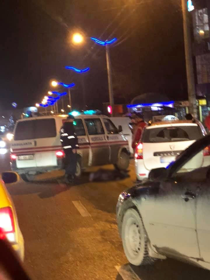 В столице автомобиль сбил женщину, переходившую улицу в неположенном месте