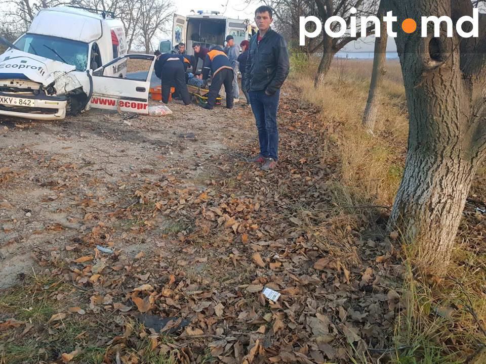 ДТП в Яловенах: Мужчину доставили в больницу в тяжелом состоянии