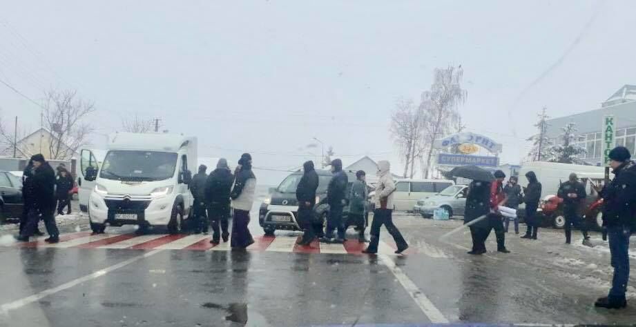 Украинцы из-за пошлин заблокировали движение на границе с Польшей