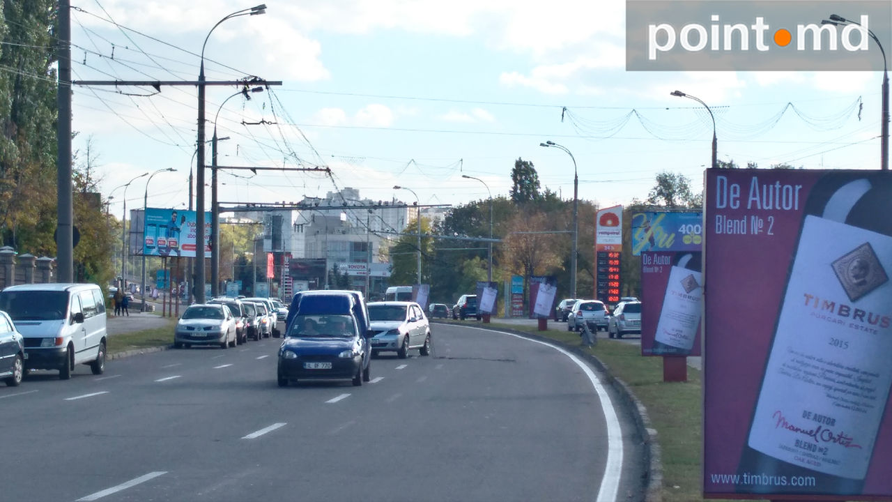 Scene de groază: Incredibil ce a păţit un motociclist din Capitală pe viaduct