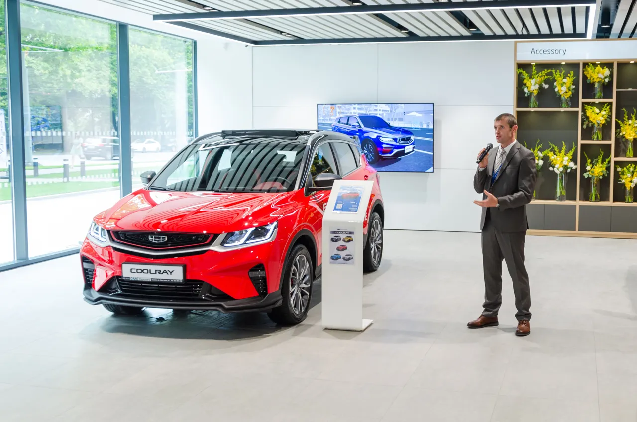 В Кишиневе открыт первый автоцентр Geely