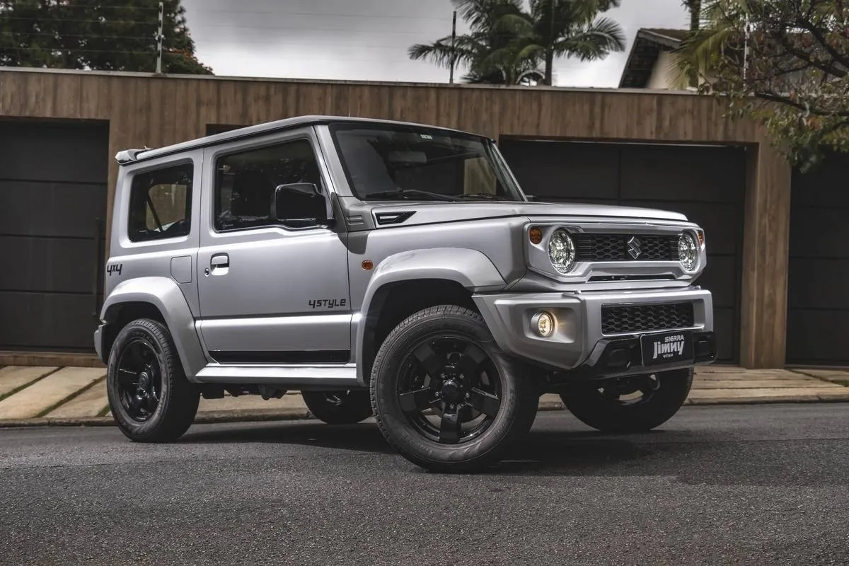 Suzuki Jimny 2023 получил новые оригинальные версии