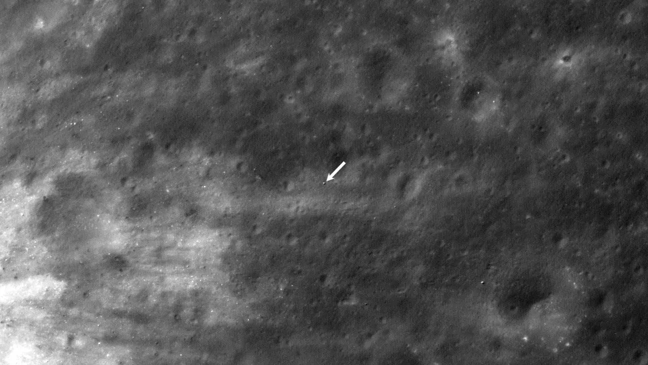 Орбитальный зонд NASA нашел японский аппарат SLIM на Луне