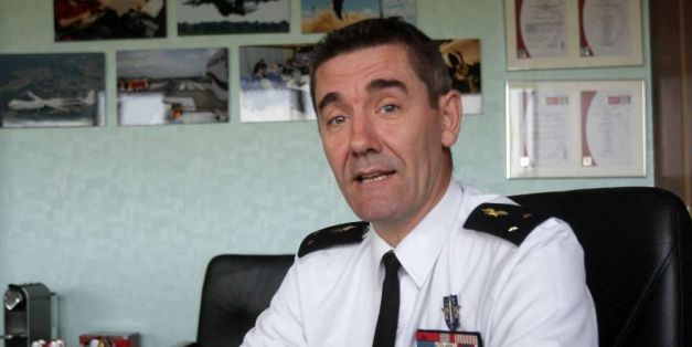 Scandal uriaş în armata franceză. Un general este acuzat că a folosit o aeronavă militară pentru deplasări personale
