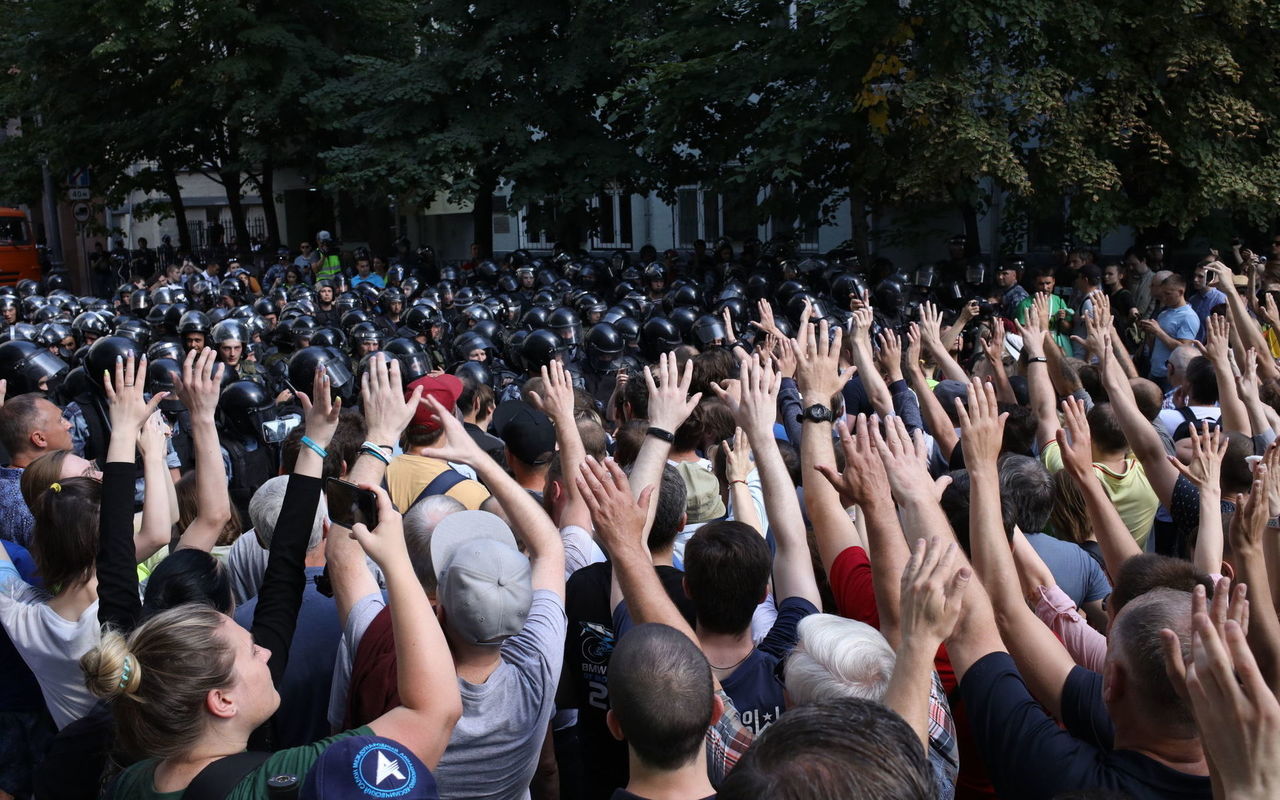 Полиция задержала более 600 человек на акции протеста в Москве