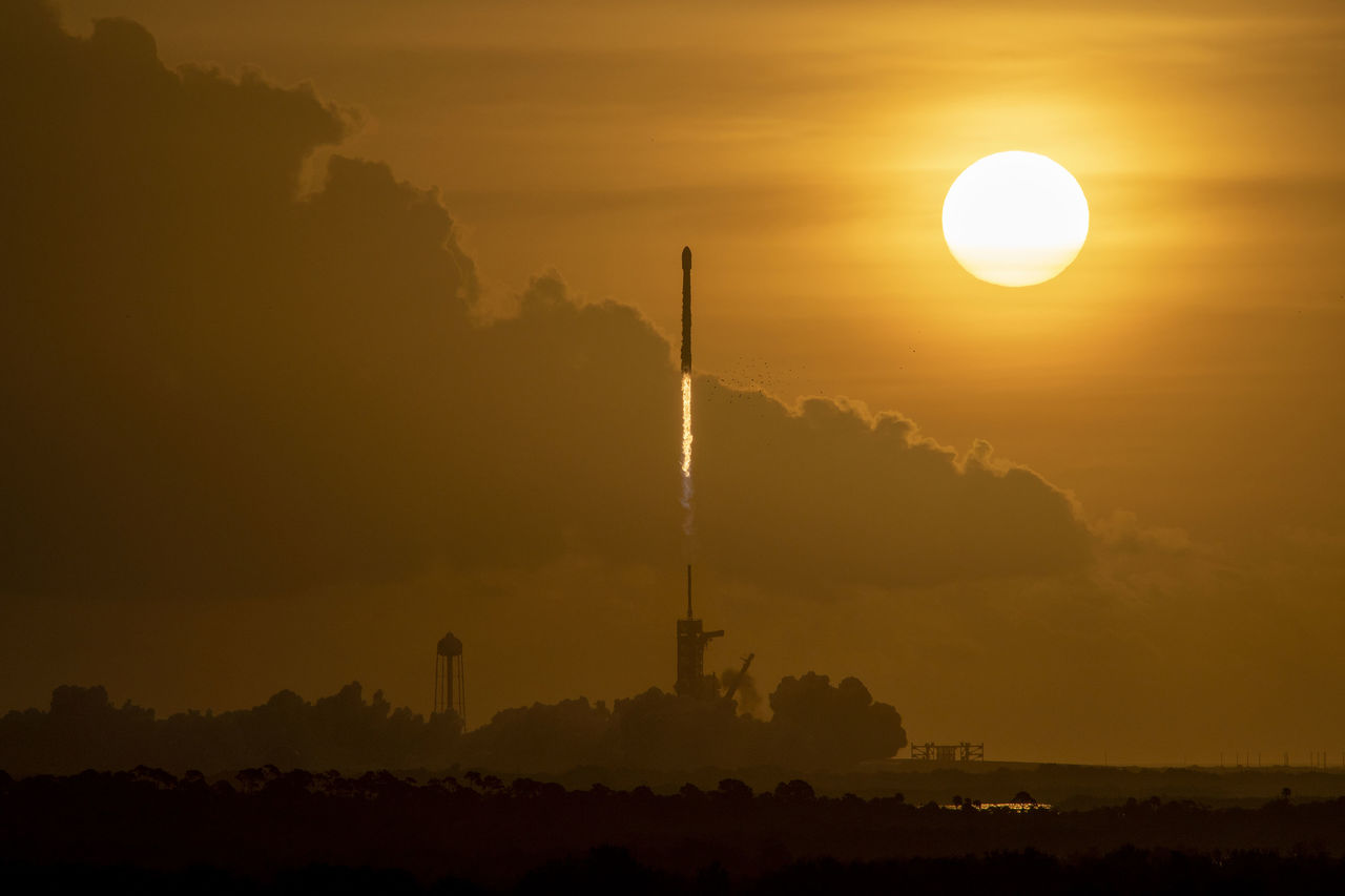 Илон Маск отправил на орбиту Falcon 9 после трех переносов запуска