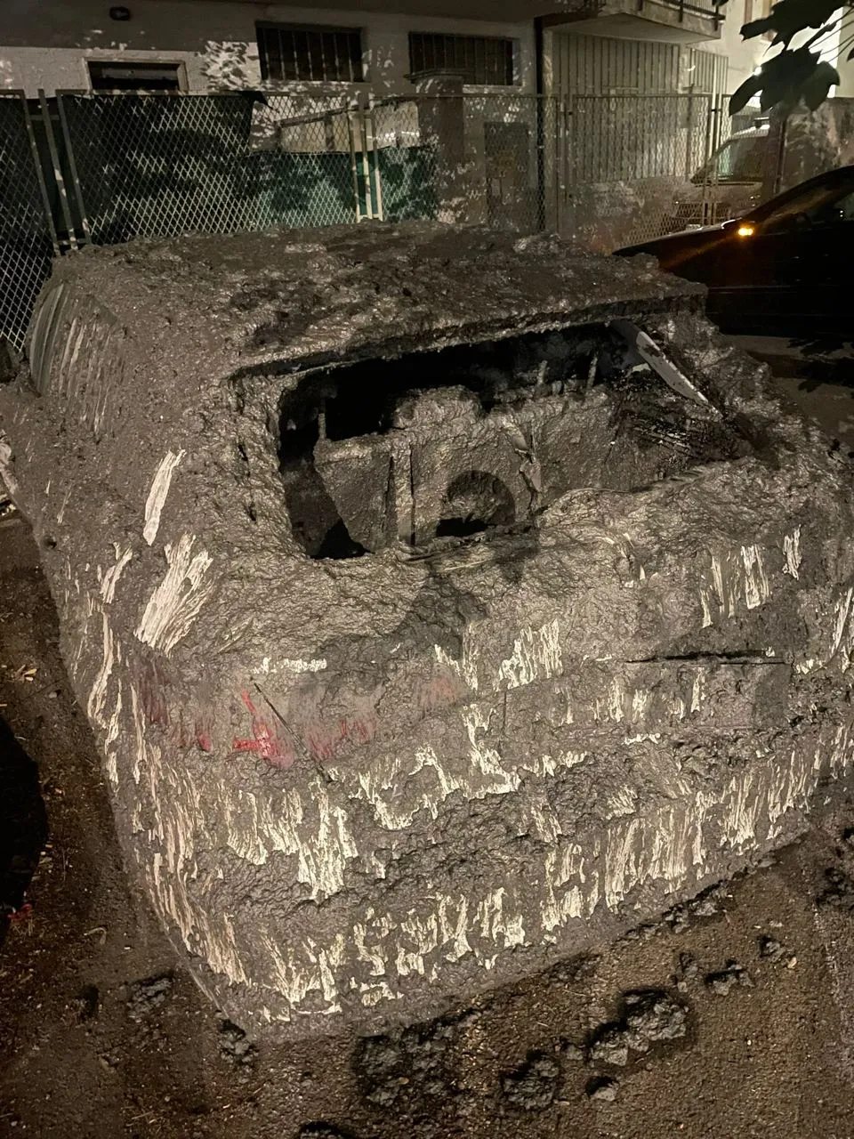 Итальянский городок у границы с Францией накрыло "цунами" из грязи, есть пропавшие