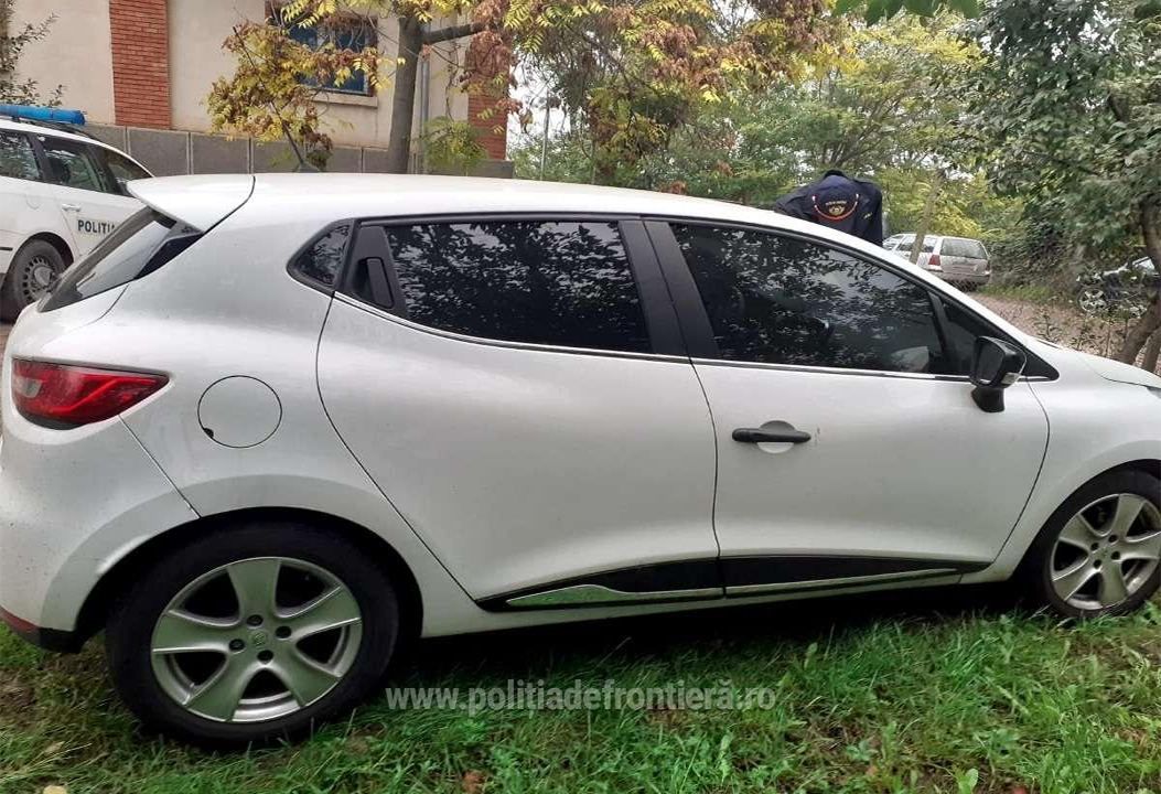 У молдаванина на границе Румынии изъяли Renault, разыскиваемый во Франции
