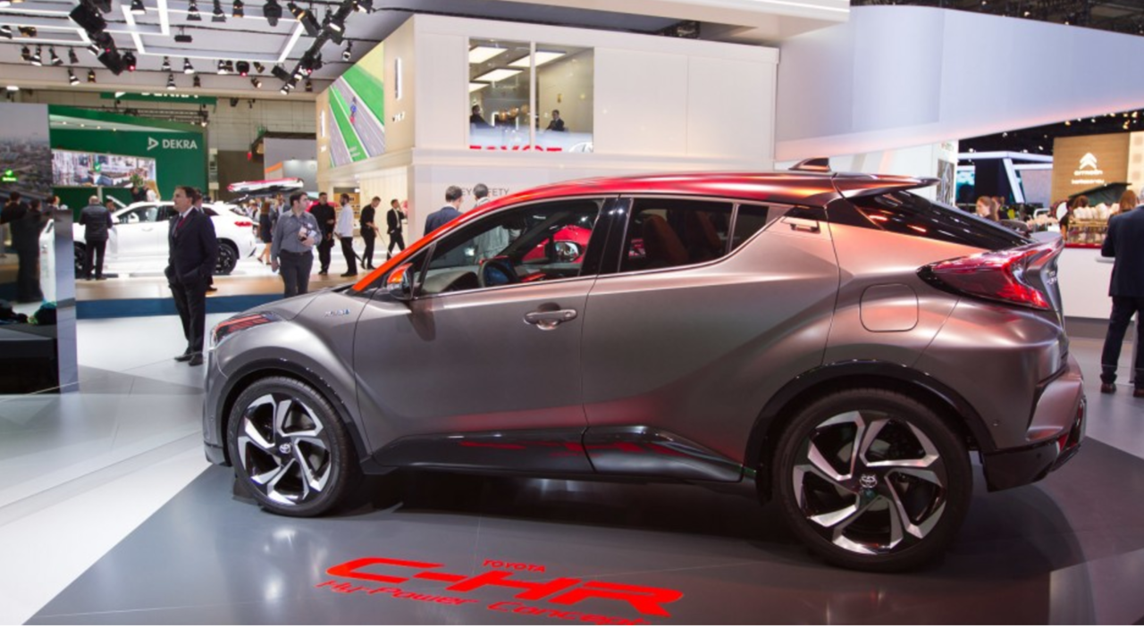 Во Франкфурте состоялась мировая премьера концептуального кроссовера Toyota C-HR Hy-Power