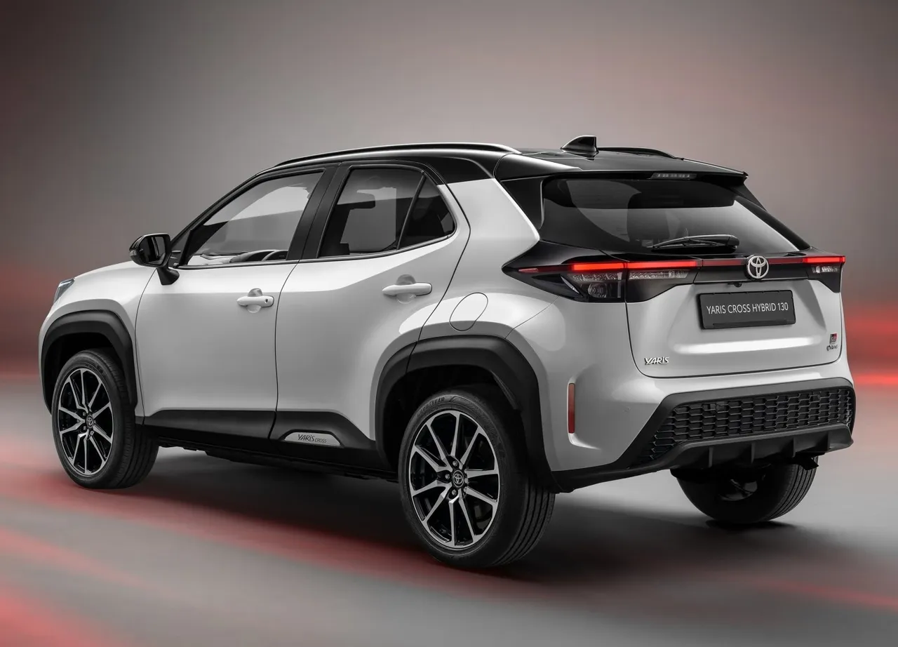 Toyota представила недорогой и очень экономичный кроссовер для города