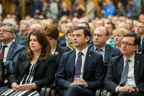 Ziua funcţionarilor din administraţia locală, prilej de discuţii cu Gaburici