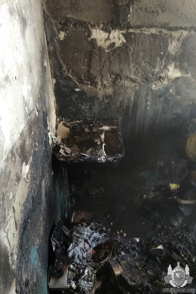 В Дубоссарах свеча с иконкой стали причинами пожара