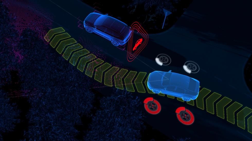 В опасности Volvo берет управление на себя