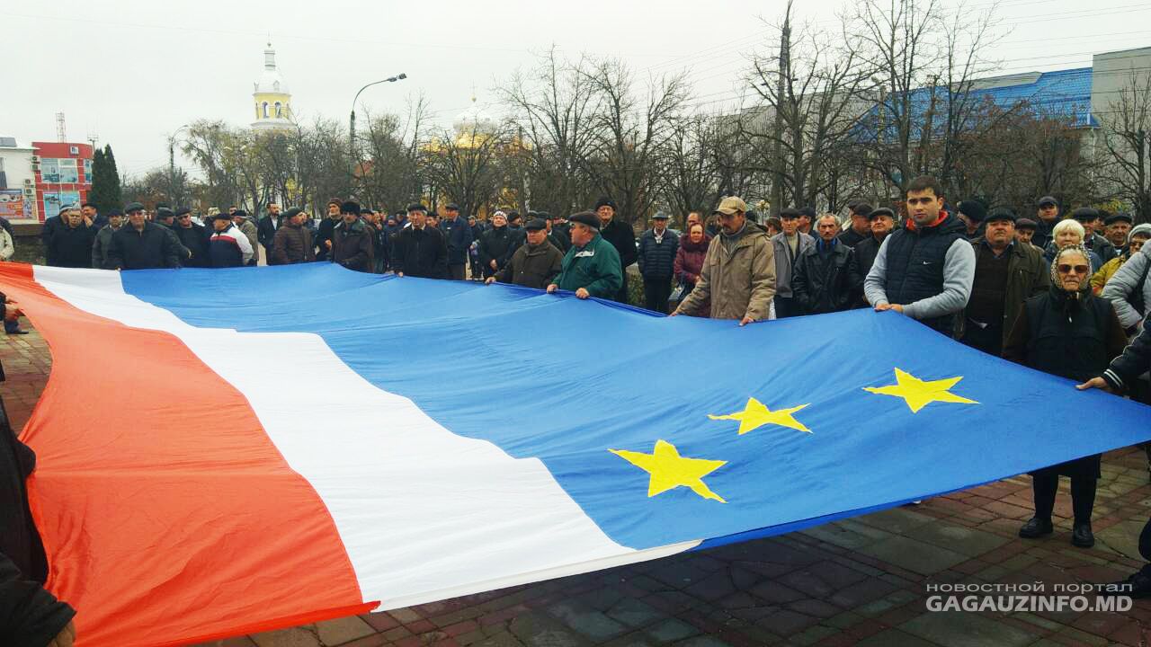 В Комрате на митинге требовали освобождения Константинова и Тютина
