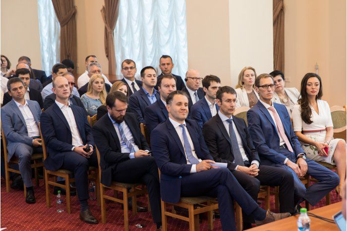 Премьер-министр встретилась с представителями бизнеса