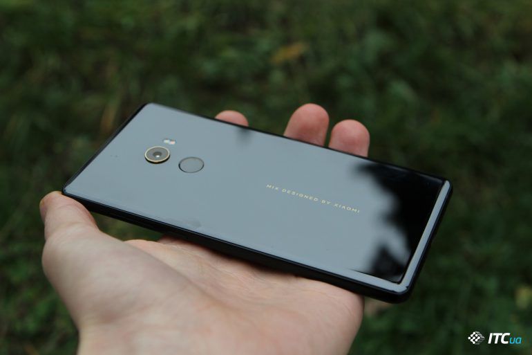 В Сети показали "двойника" iPhone X от Xiaomi