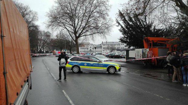 Вооруженный мужчина ворвался в колледж в Германии