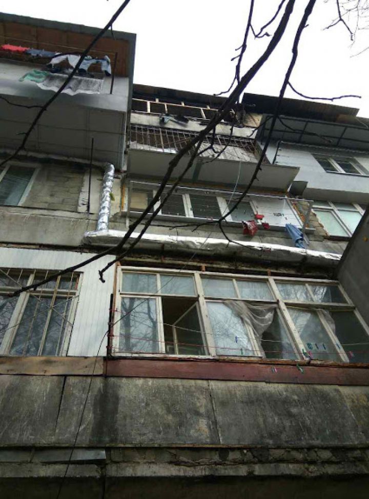 Incendiu într-un cămin familial din sectorul Buiucani. Două autospeciale au mers la faţa locului