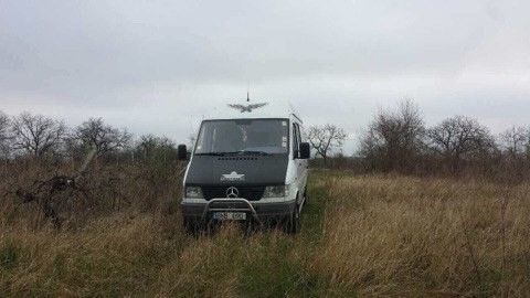Неизвестные угнали и ограбили микроавтобус, везший посылки из Италии