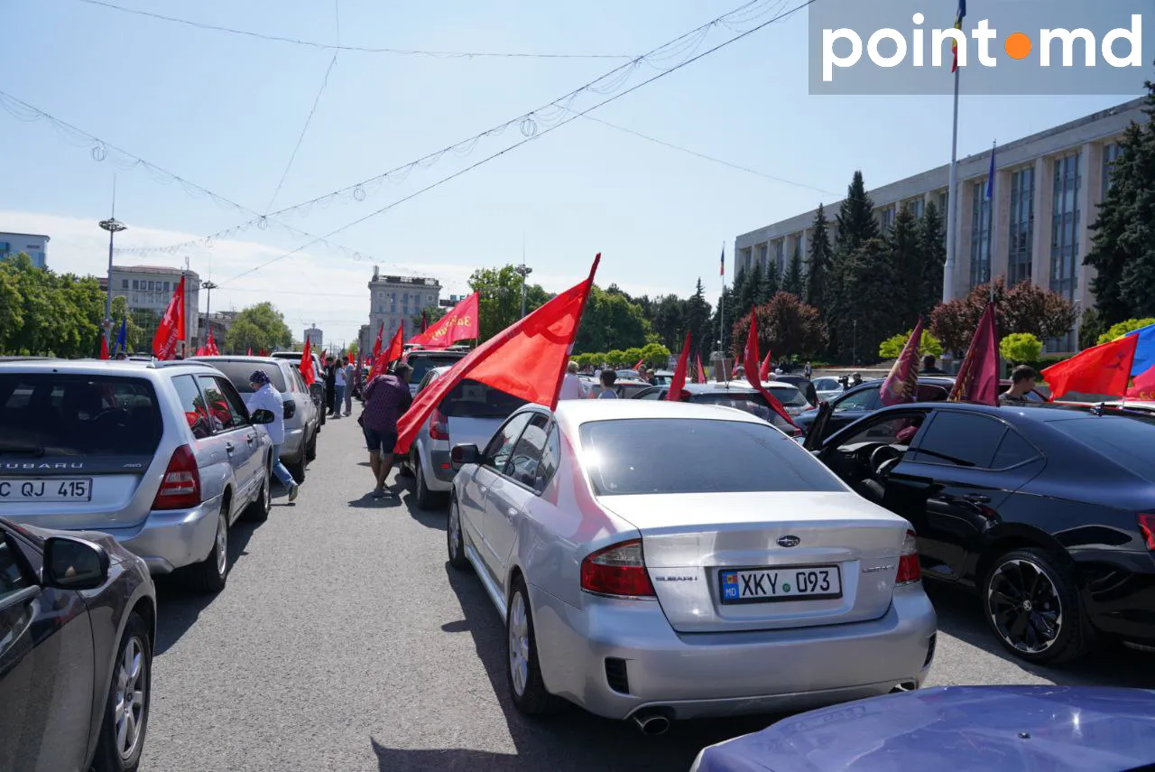 В центре Кишинева состоялся автопробег «Победа одна на всех»