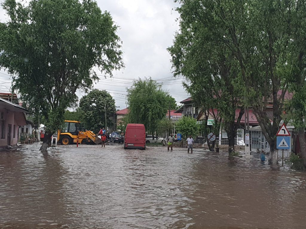 Ливни вызвали наводнения в Румынии