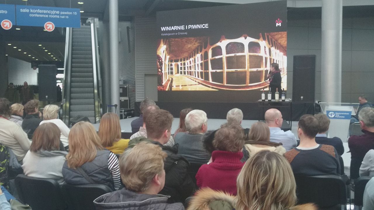 Oferta turistică a Moldovei apreciată la expozițiile de profil din Italia și Polonia