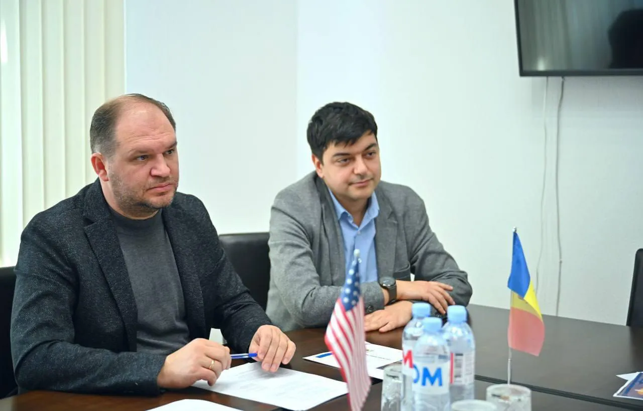 Чебан провел встречу с послом США в Молдове Кентом Д. Логсдоном