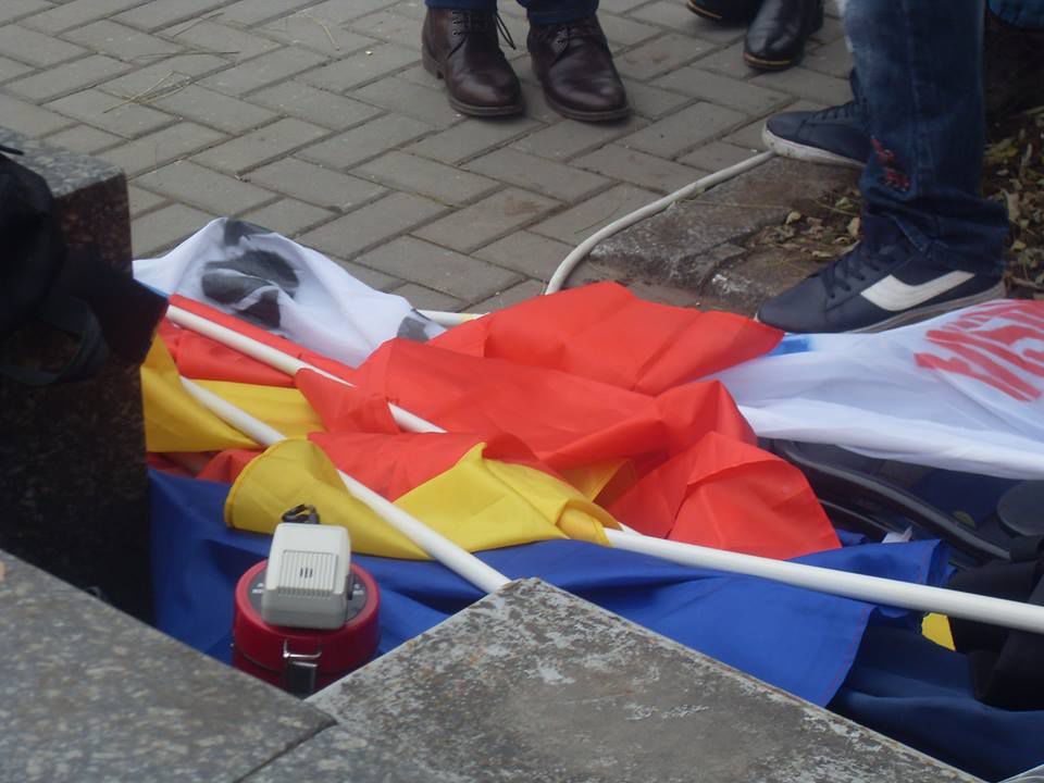 В Кишиневе прошла акция протеста против результатов выборов