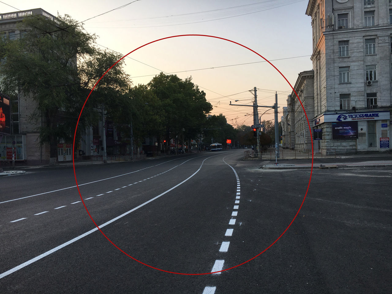 Горожане шокированы кривой разметкой в центре Кишинева
