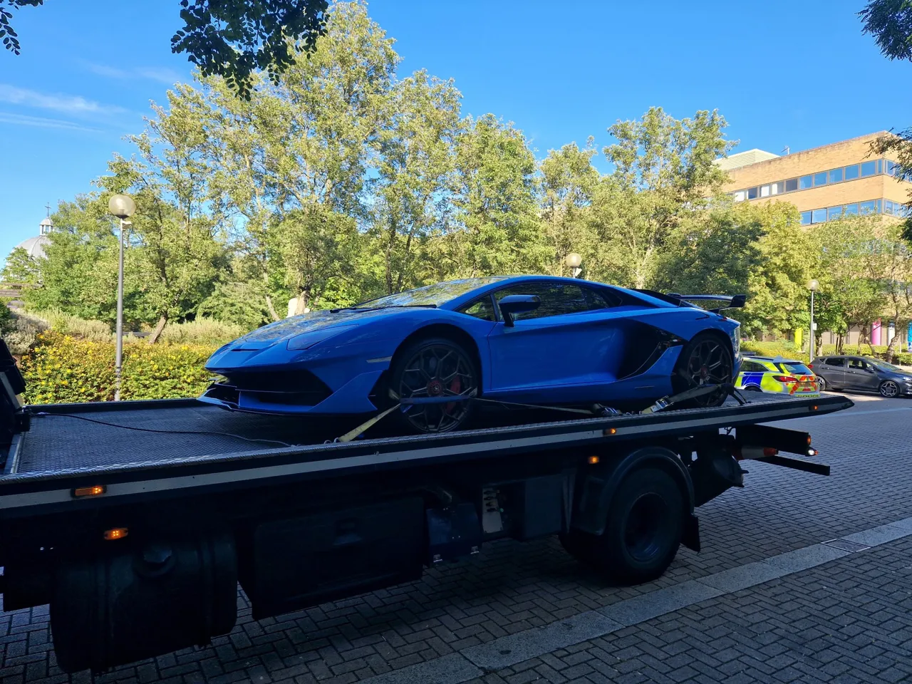 Британская полиция конфисковала Lamborghini за 320 000 евро за отсутствие страховки