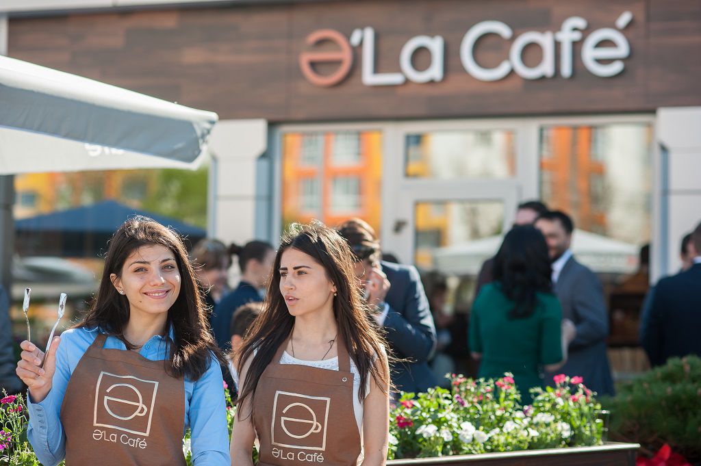 Primul Ə’La Café