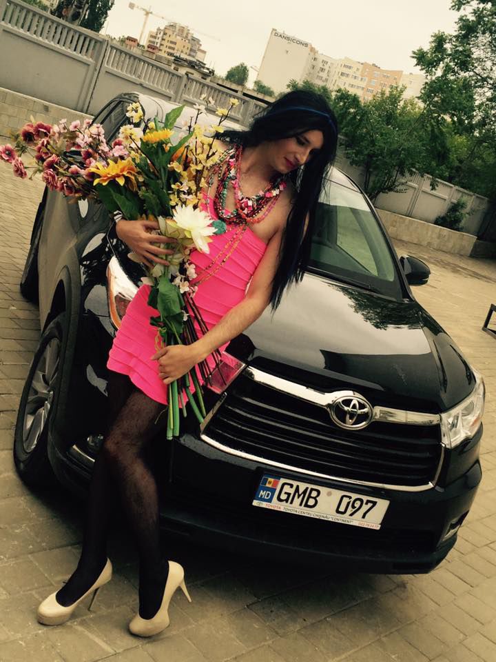 A apărut o parodie pe seama căsătoriei Xeniei Deli cu un milionar de 62 de ani