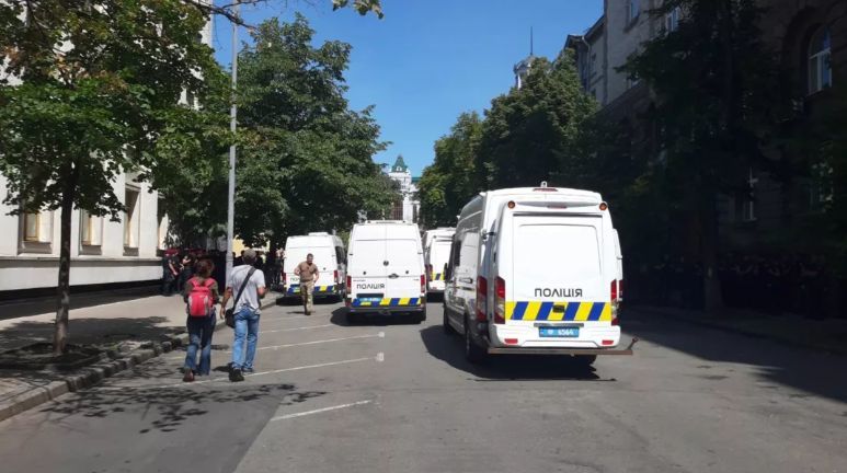 В Киеве проходит протест "Нацкорпуса" и полка "Азов"
