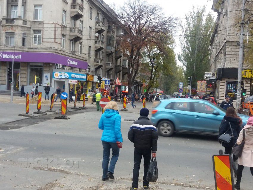 В Кишиневе снова пробки: перекрыт бульвар Штефана чел Маре