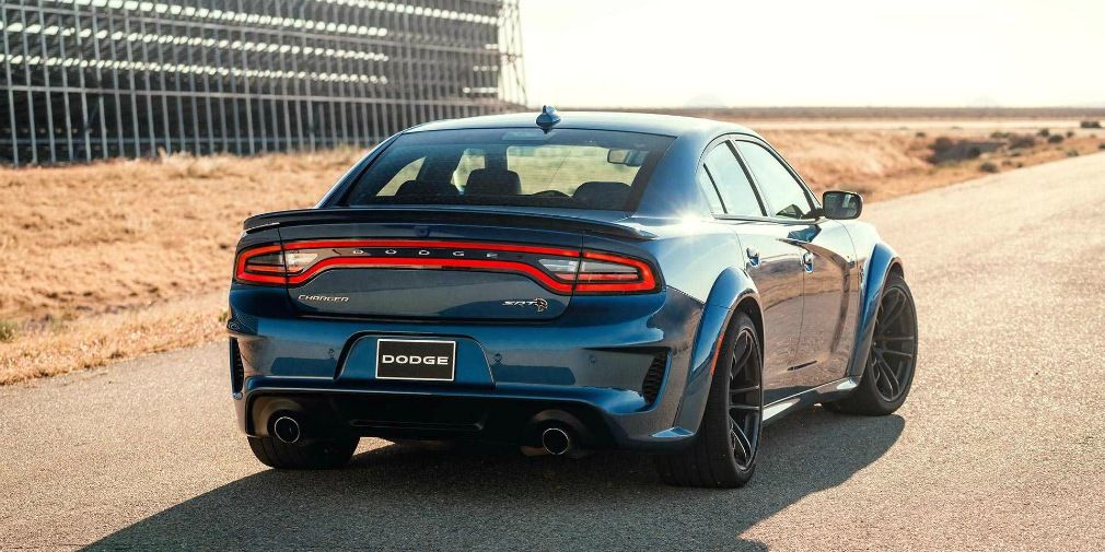 Dodge выпустил самый быстрый в мире массовый седан